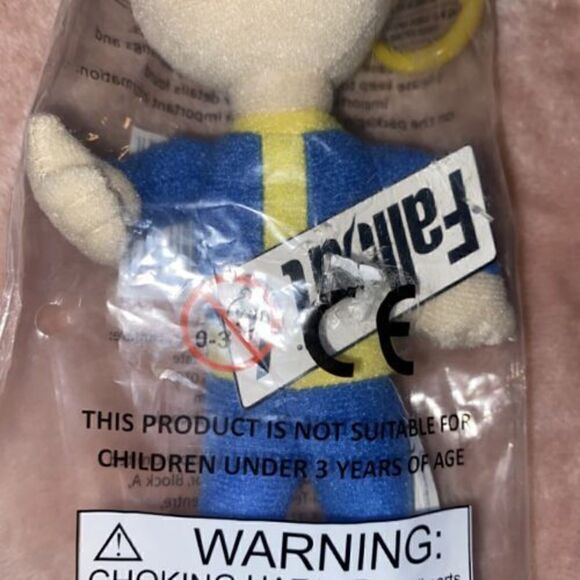 NWT Fallout 4 Vault Boy 111 Thumbs Up Plush Backpack Clip Gaming Heads - Picture 3 of 6